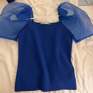 Blue puff sleeve top
